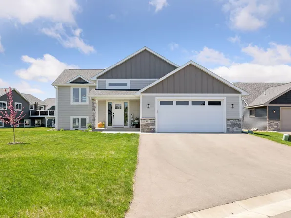 491 Westwood Dr, River Falls, WI 54022