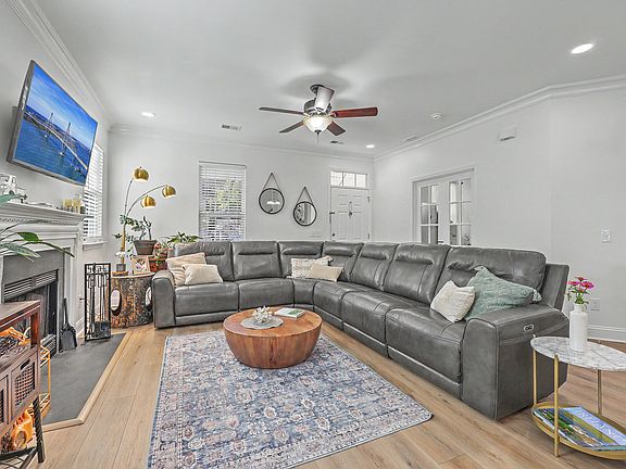 4th image of 1285 Laurel Park Trl