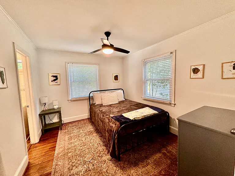 2826 Lincoln St — Photo 18