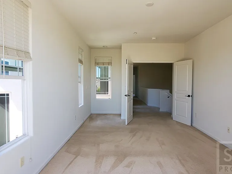 1715 Bilbao Dr — Photo 38