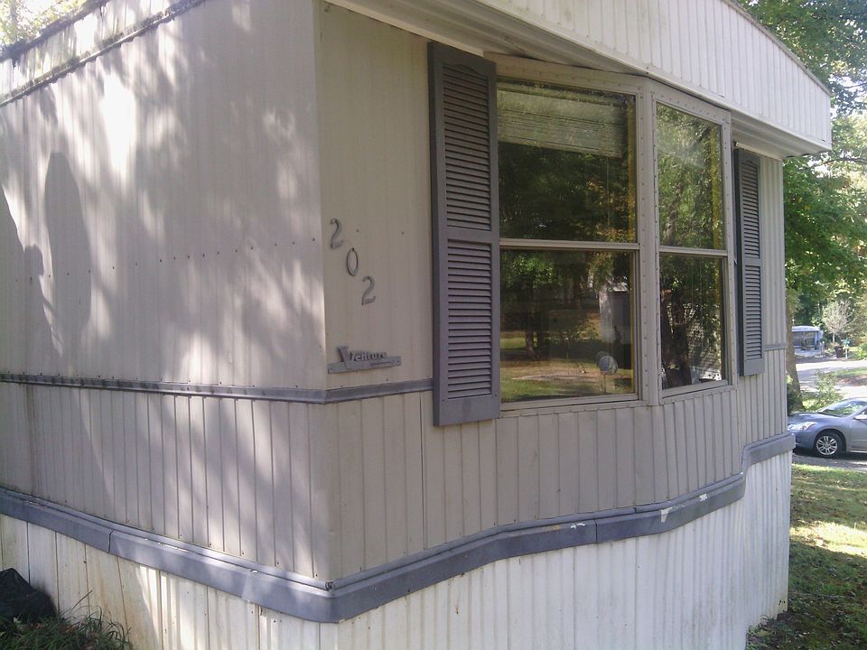 1st image of 4100 Us Highway 29 N Trlr 202