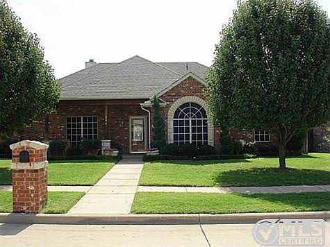 1st image of 104 Cottonwood Trl
