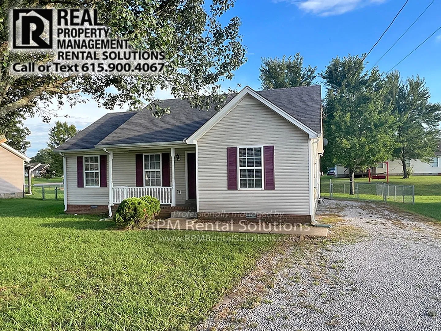 3BR/2BA one level home just 3 miles from MTSU! Available now! — Photo 2