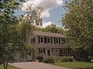 35 Independence Dr, Orchard Park, NY 14127