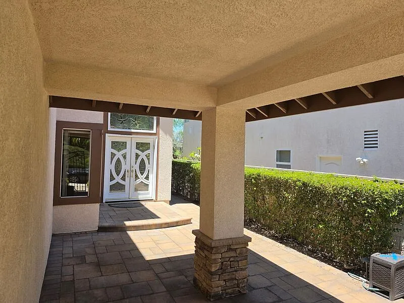 4 bed, 3.0 bath, 2609 sqft, $6,250 — Photo 4