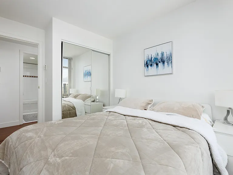 1288 Alberni St #1604 — Photo 15