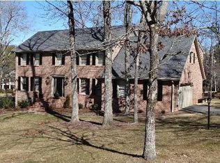 49 Mountain Cove Rd, Signal Mountain, TN 37377