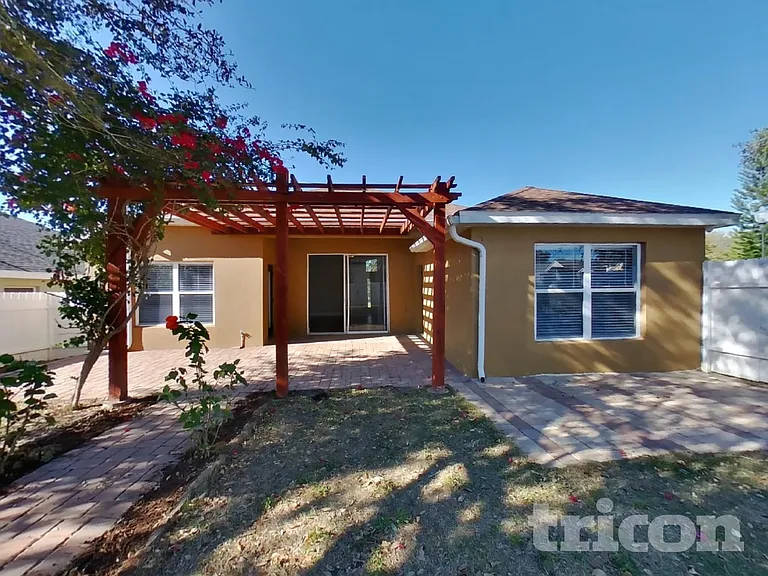 15206 Markham Dr — Photo 16