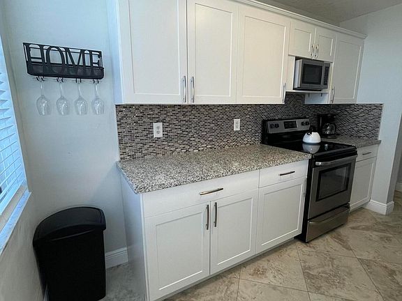 3rd image of 955 Dotterel Rd APT 2511