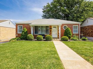 4723 Heege Rd, Saint Louis, MO 63123