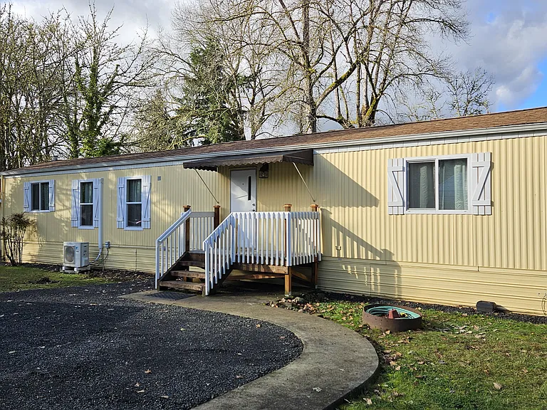 1836 Fisher Rd — Photo 3