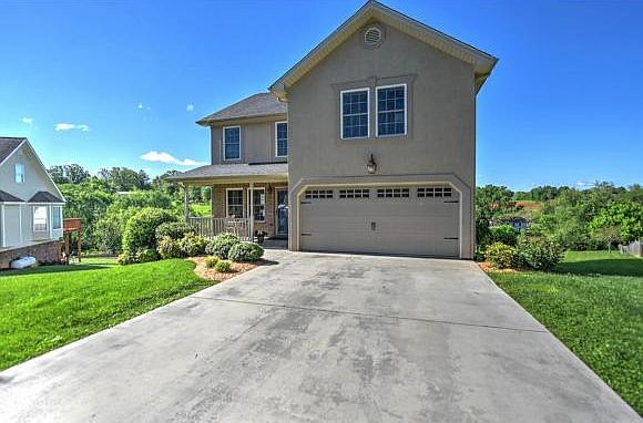 1st image of 104 Heritage Ct