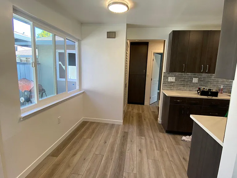 3570 Bennett Ave — Photo 27