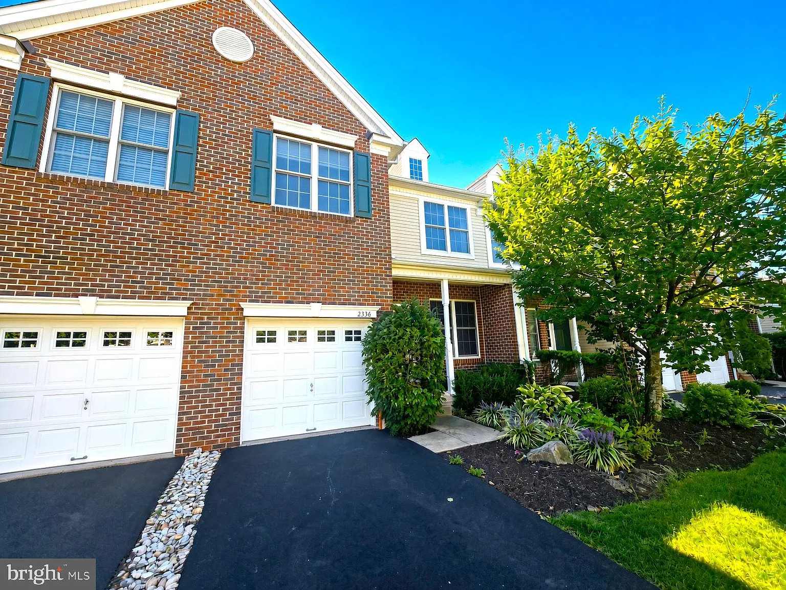 3 bed, 4.0 bath, 3082 sqft, $3,700 — Photo 1