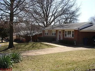 9628 Guehring Dr photo 1
