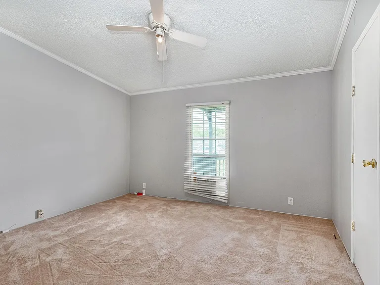 5410 Carriage Trails Dr — Photo 18