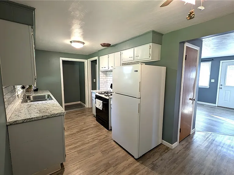 113 Pinkerton St — Photo 8