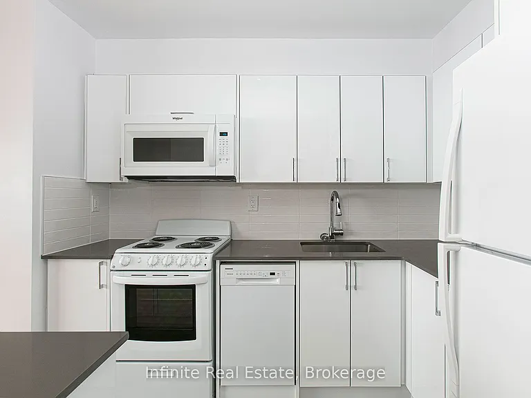 666 Spadina Ave #403 — Photo 7