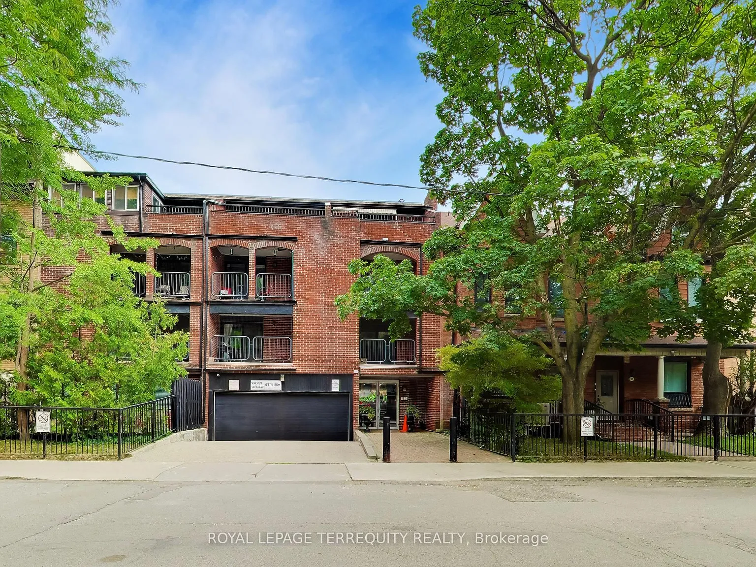 2 bed, $2,700 — Photo 2