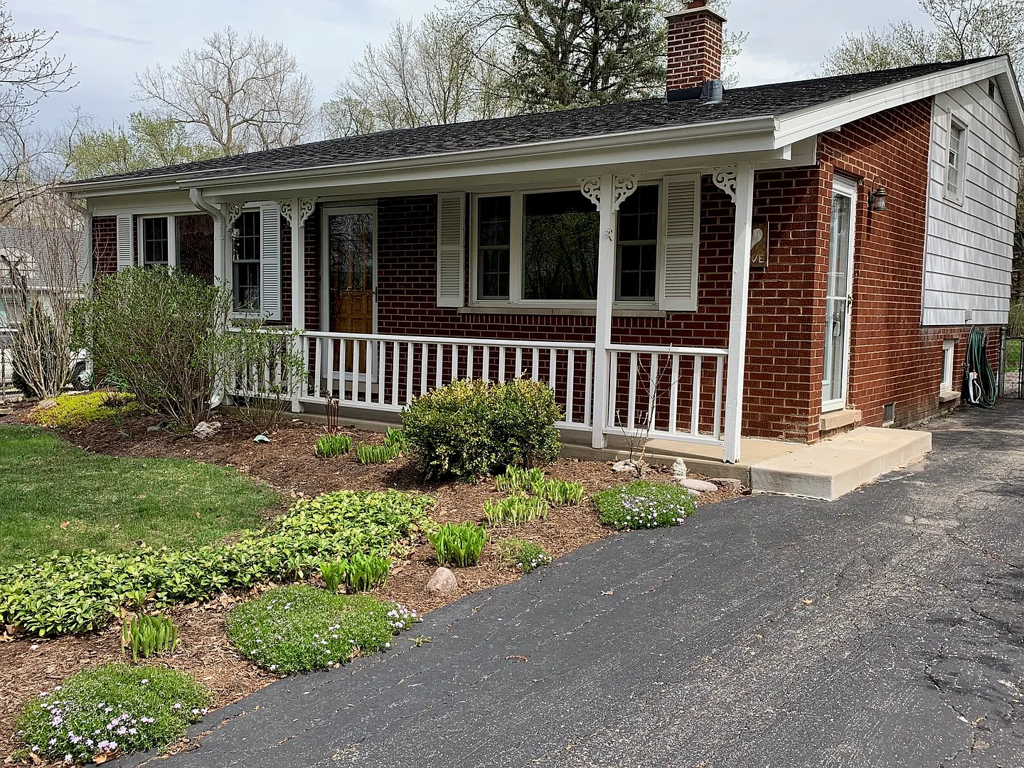 649 N West Rd photo 1