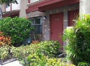 9875 Riverside Dr, Coral Springs, FL 33071