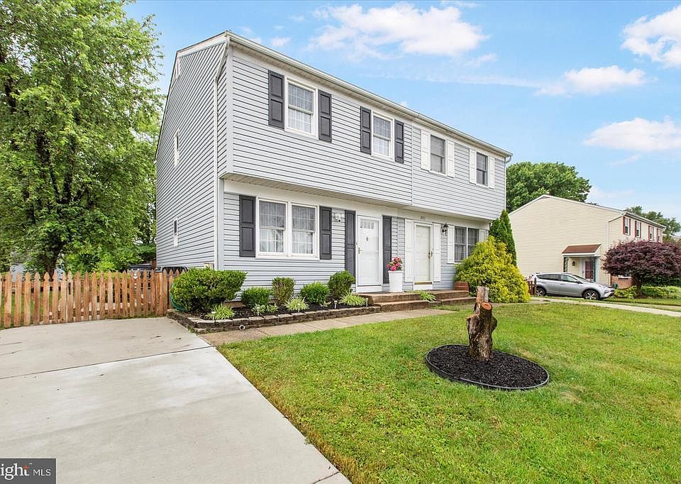 1st image of 203 Stillmeadow Dr
