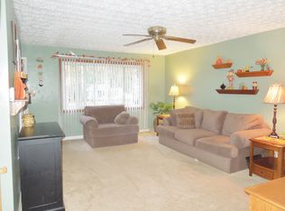 3884 Baird Rd, Stow, OH 44224