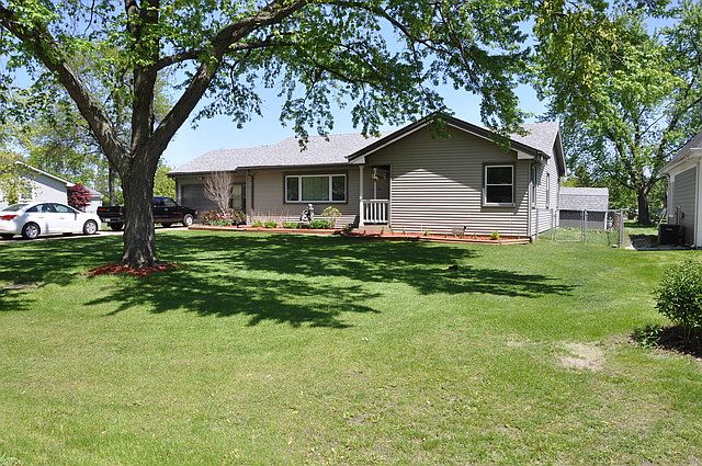 1st image of 17219 Oconto Ave