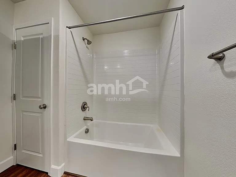 1506 Garden Swing Ave — Photo 21