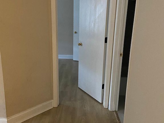 4th image of 37 Gant Cir APT C