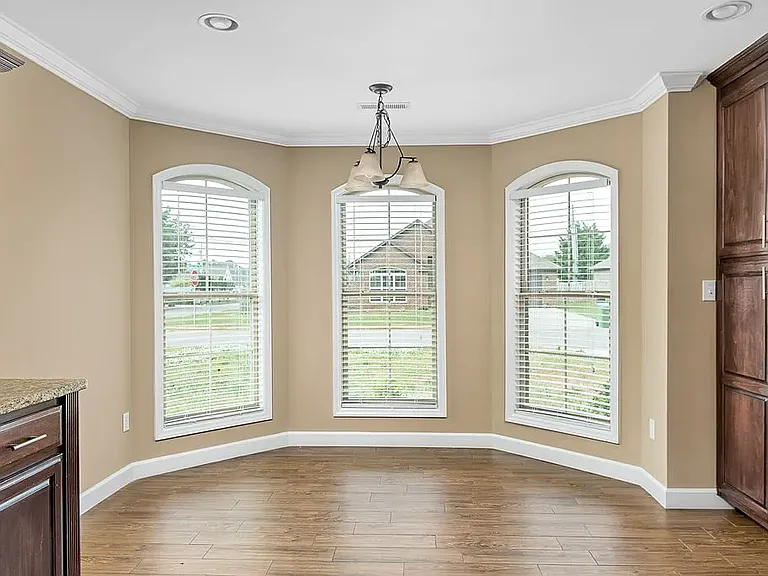 100 Kamarie Ln — Photo 13