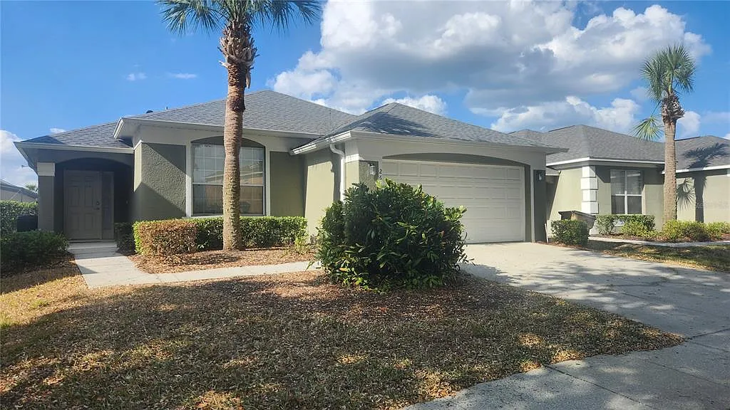 4 bed, 2.5 bath, 1596 sqft, $2,950 — Photo 3