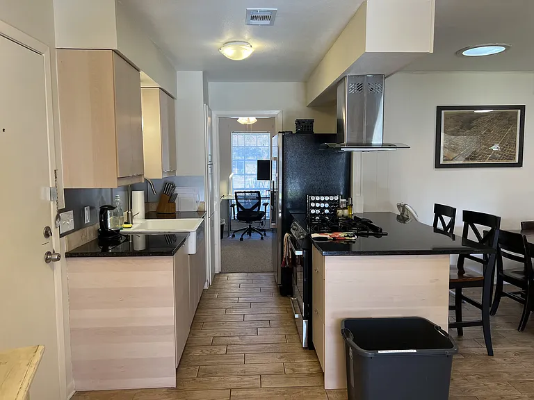 2401 Laramie Trl #A — Photo 7