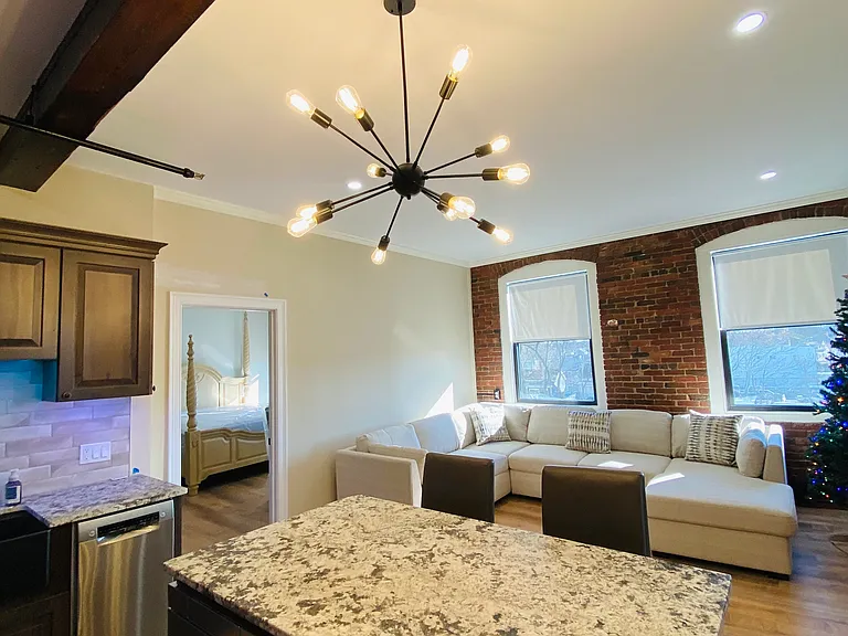 80 Foster St #501 — Photo 1