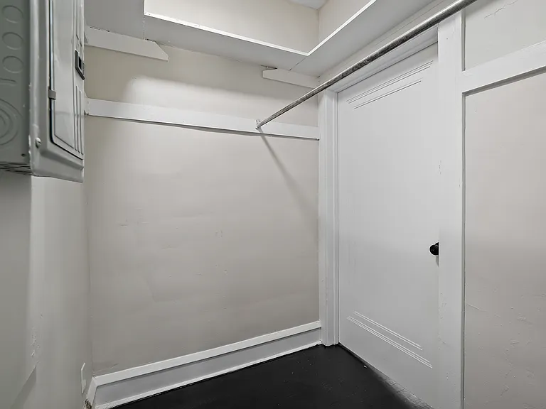 2373 Euclid Heights Blvd #1 — Photo 14
