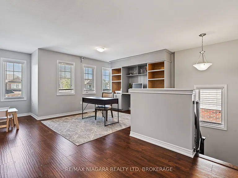 7 Riley Ave — Photo 15