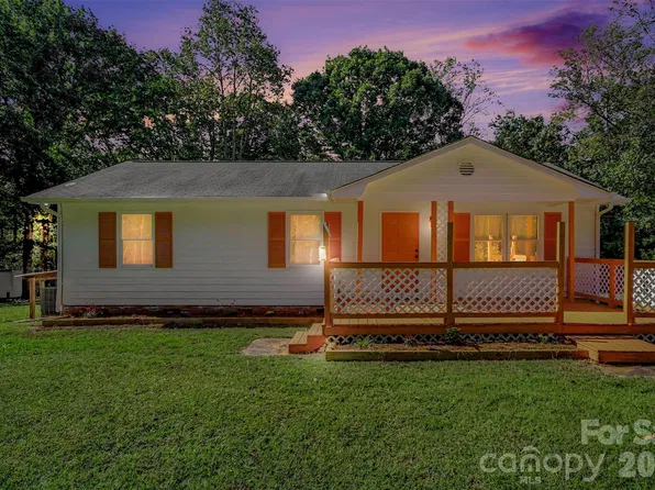 1369 Ce Stewart Rd, Clover, SC 29710