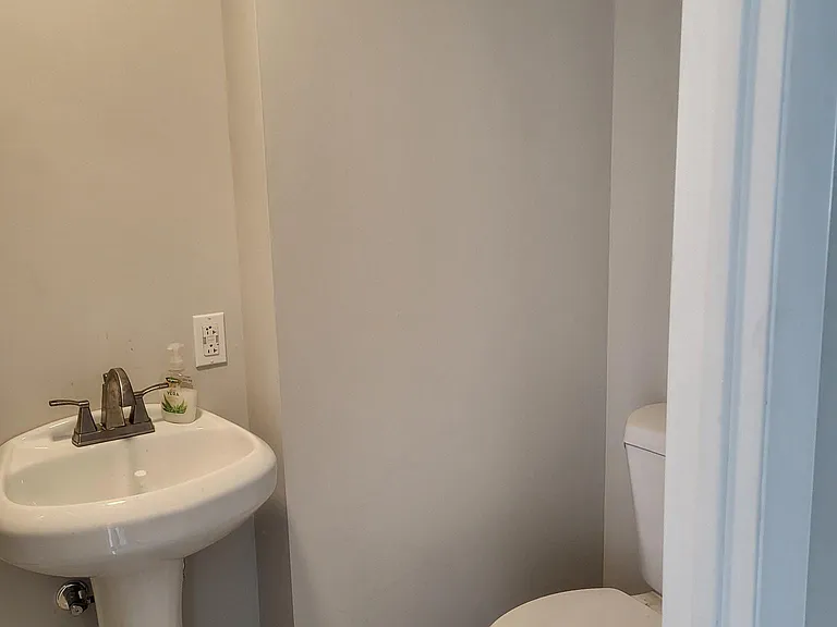 lower level full bathroom