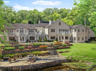 637 Valley Rd, New Canaan, CT 06840