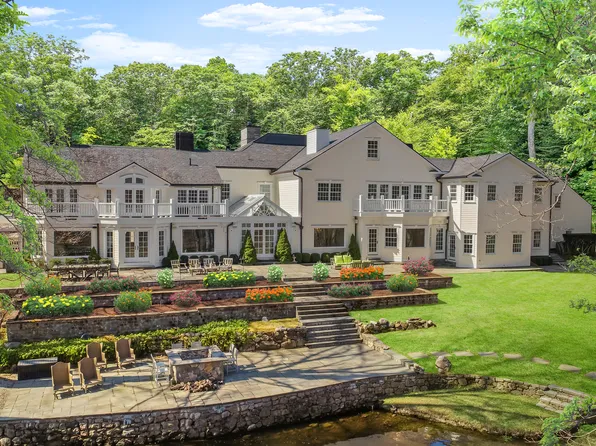 637 Valley Road, New Canaan, CT 06840