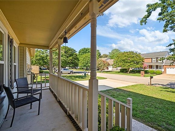 4th image of 1028 Austin Dr