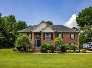 600 Champion Rd, Oneonta, AL 35121