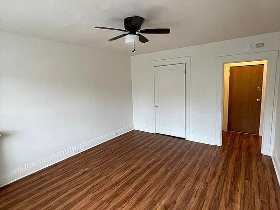 3rd image of 1305 E Denny Way APT 202