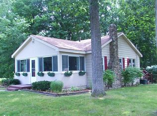 3256 Lakeview Blvd, Highland, MI 48356