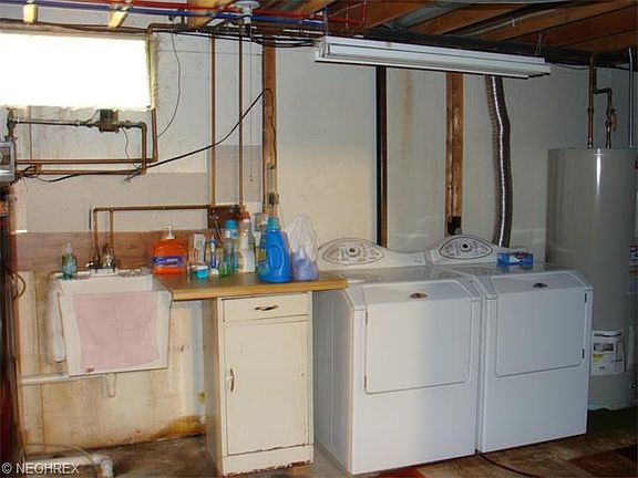 3rd image of 2342 Tanglewood Dr