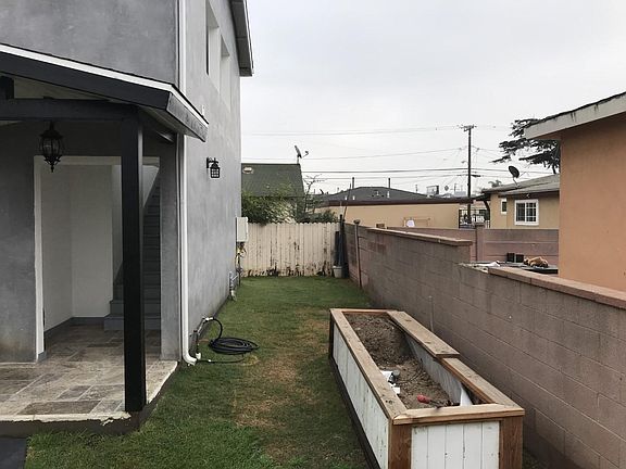 5th image of 10826 Mansel Ave
