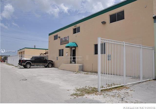 1st image of 2930 NW 72nd St
