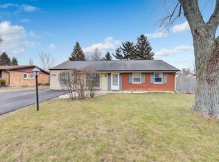 7725 Warwick Ave, Darien, IL