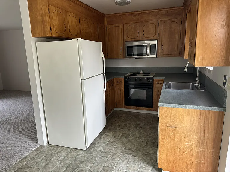 627-629 NW 51st St #629A — Photo 5