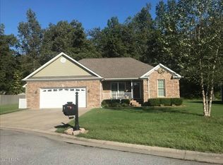 6 Dove Ln, Metropolis, IL 62960